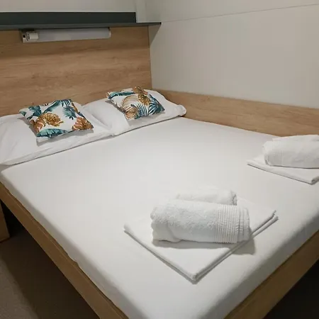 Standard Two Bedroom Mobile With Sea View And Terrace Dom wakacyjny
