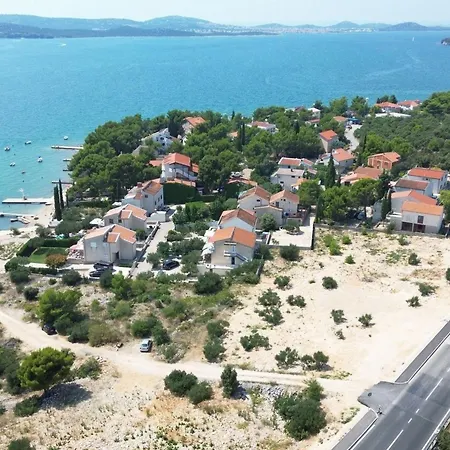 Standard Two Bedroom Mobile With Sea View And Terrace Pirovac