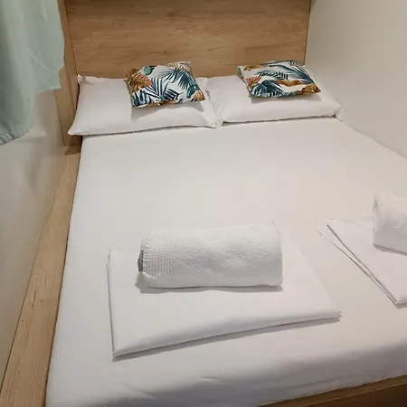 Dom wakacyjny Standard Two Bedroom Mobile With Sea View And Terrace *