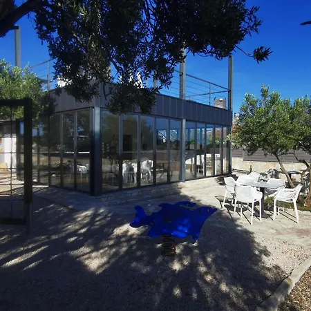 Dom wakacyjny Standard Two Bedroom Mobile With Sea View And Terrace *