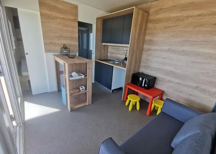 Standard Two Bedroom Mobile With Sea View And Terrace 別荘 ピロヴァッツ